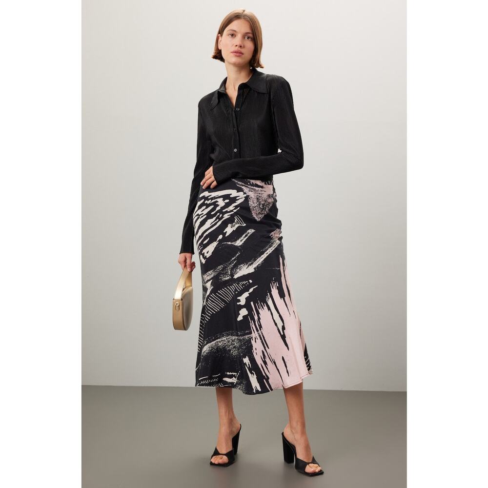 UNTITLED IN MOTION Lelaki Multicolor Abstract Design Satin Slip Skirt Size XL